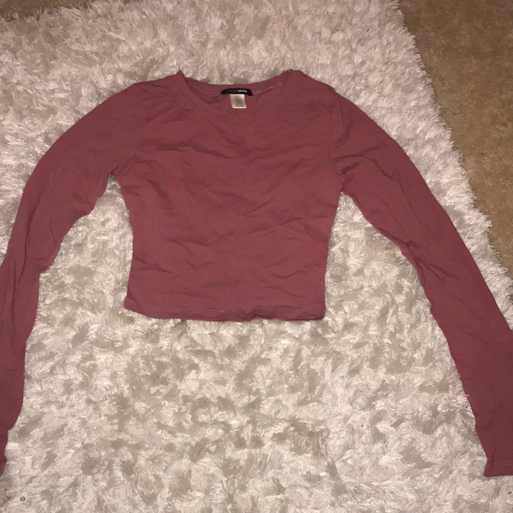 Long sleeve crop top
